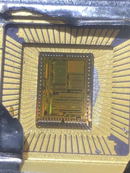 File:TMP76C75T-die1.jpeg